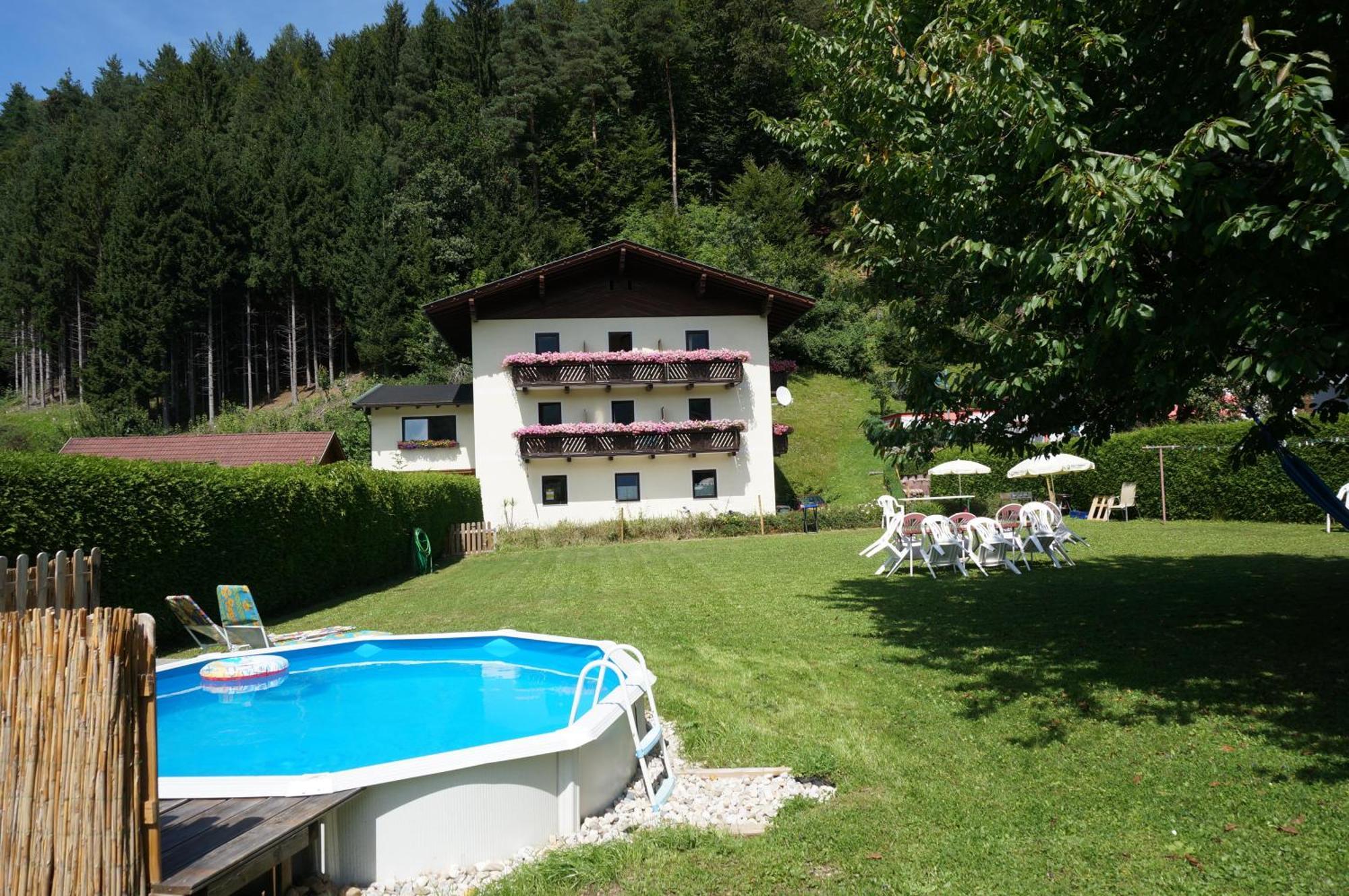 Haus Peter Bed & Breakfast Latschach ober dem Faakersee Exterior photo