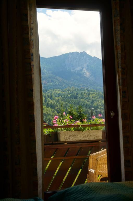 Haus Peter Bed & Breakfast Latschach ober dem Faakersee Exterior photo